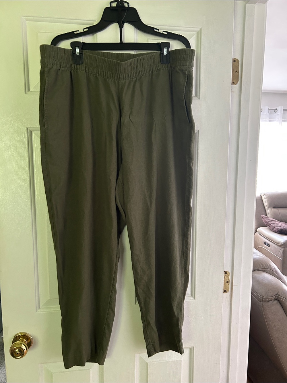 Old Navy Olive Elastic-Waist Chinos